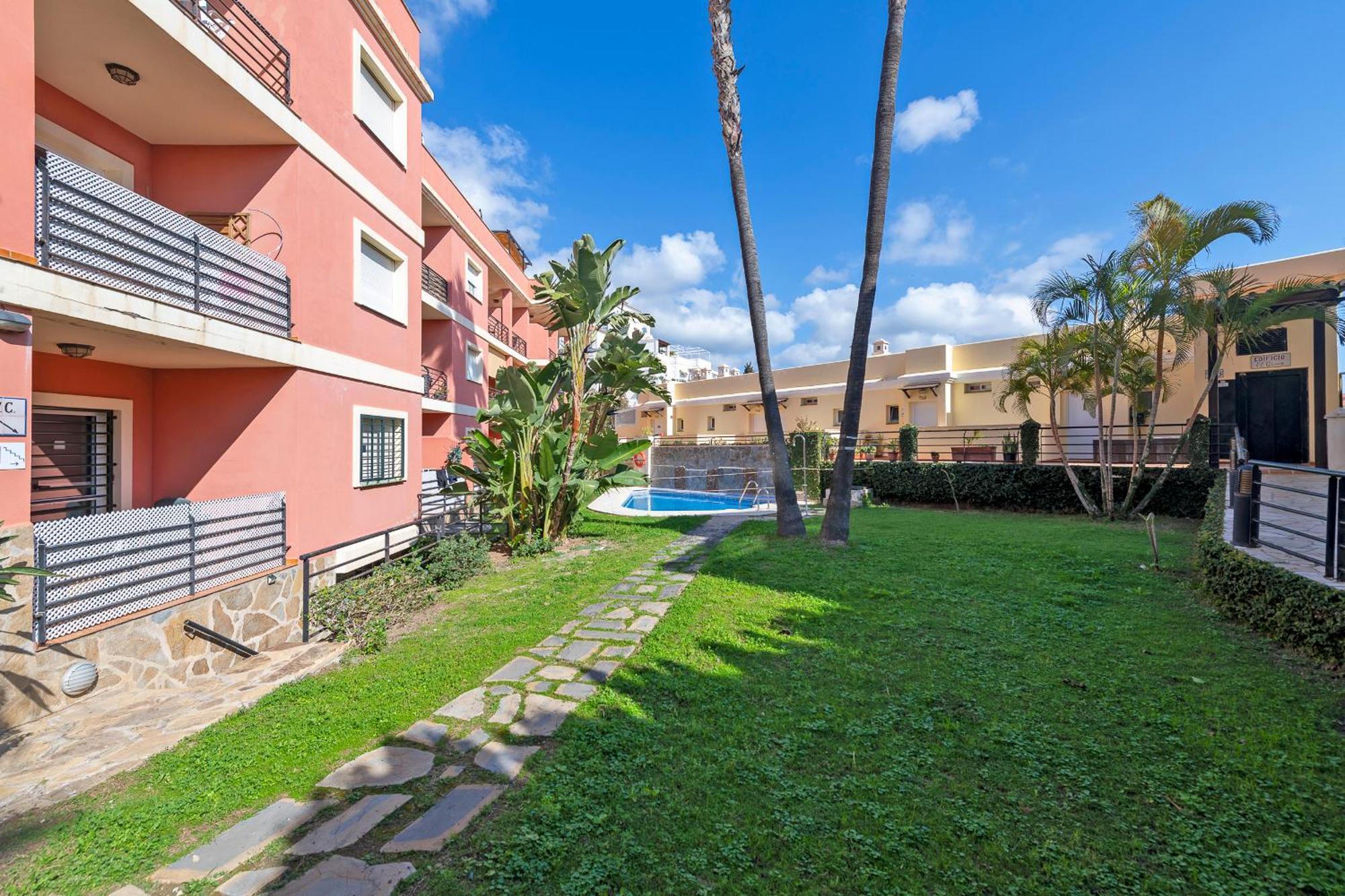 Apartamento Anoreta 113 トレ・デ・ベナガルボン エクステリア 写真