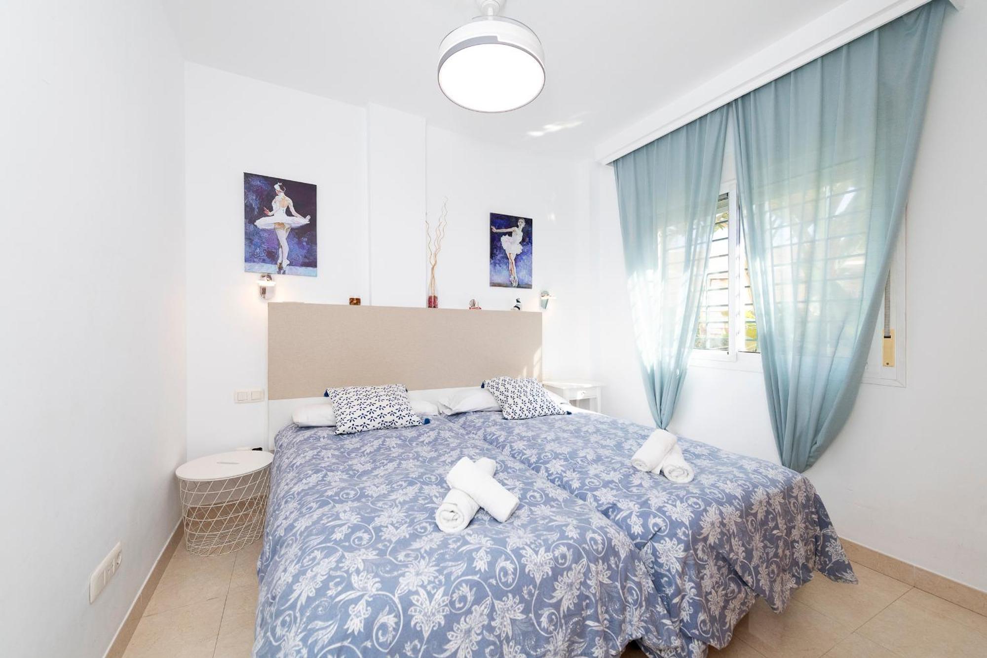Apartamento Anoreta 113 トレ・デ・ベナガルボン エクステリア 写真
